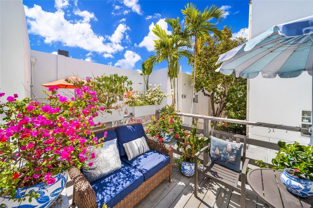 En Venta: $359,000 (1 camas, 1 baños, 610 Pies cuadrados)