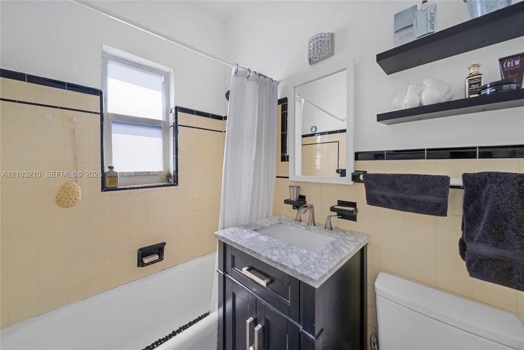 En Venta: $359,000 (1 camas, 1 baños, 610 Pies cuadrados)