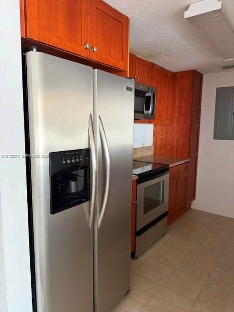 En Venta: $285,000 (1 camas, 2 baños, 940 Pies cuadrados)
