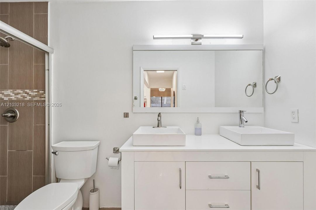 В аренду: $3,200 (3 спален, 2 ванн, 1317 Квадратных фут)