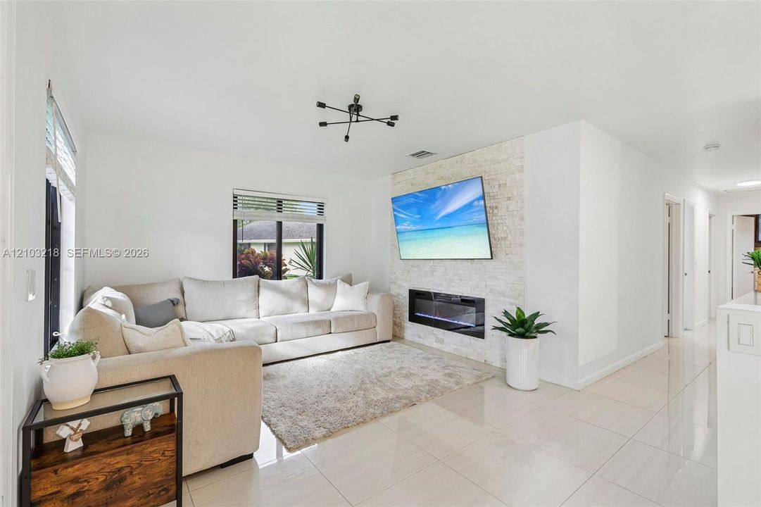 В аренду: $3,200 (3 спален, 2 ванн, 1317 Квадратных фут)