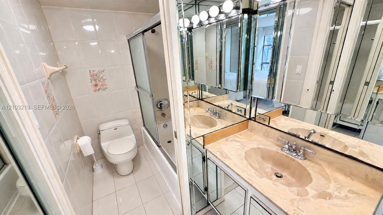 В аренду: $2,050 (1 спален, 1 ванн, 767 Квадратных фут)