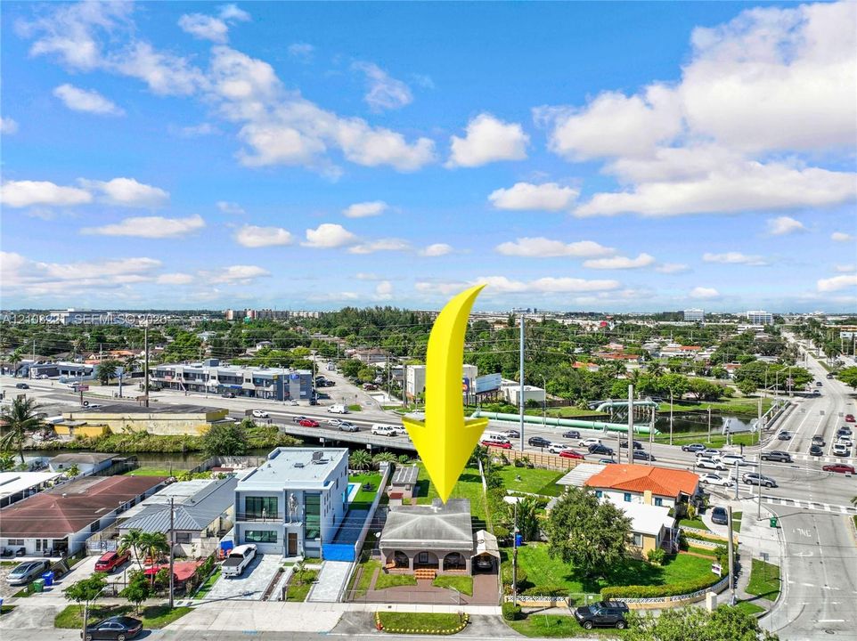 Под контрактом: $499,999 (3 спален, 2 ванн, 1145 Квадратных фут)