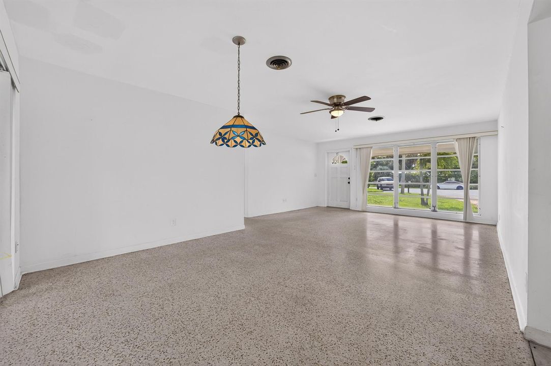 1053 dining living