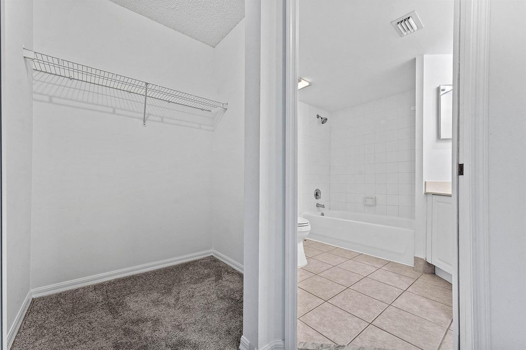 019-200CrestwoodCourtNorth-211-RoyalPalm