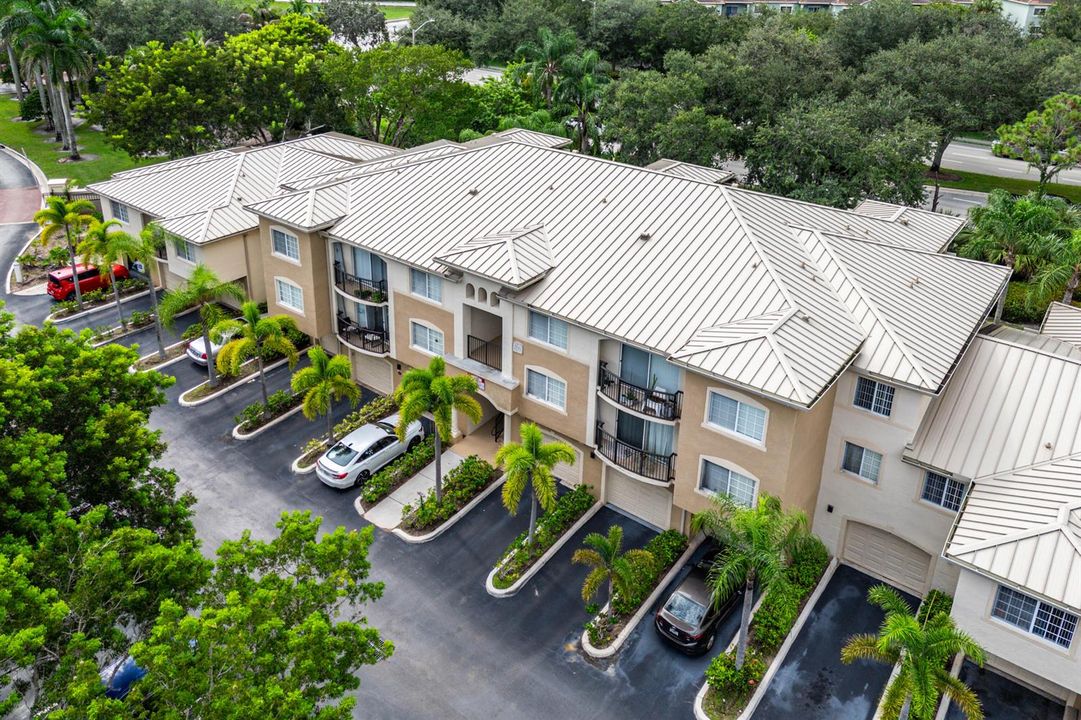 029-200CrestwoodCourtNorth-211-RoyalPalm