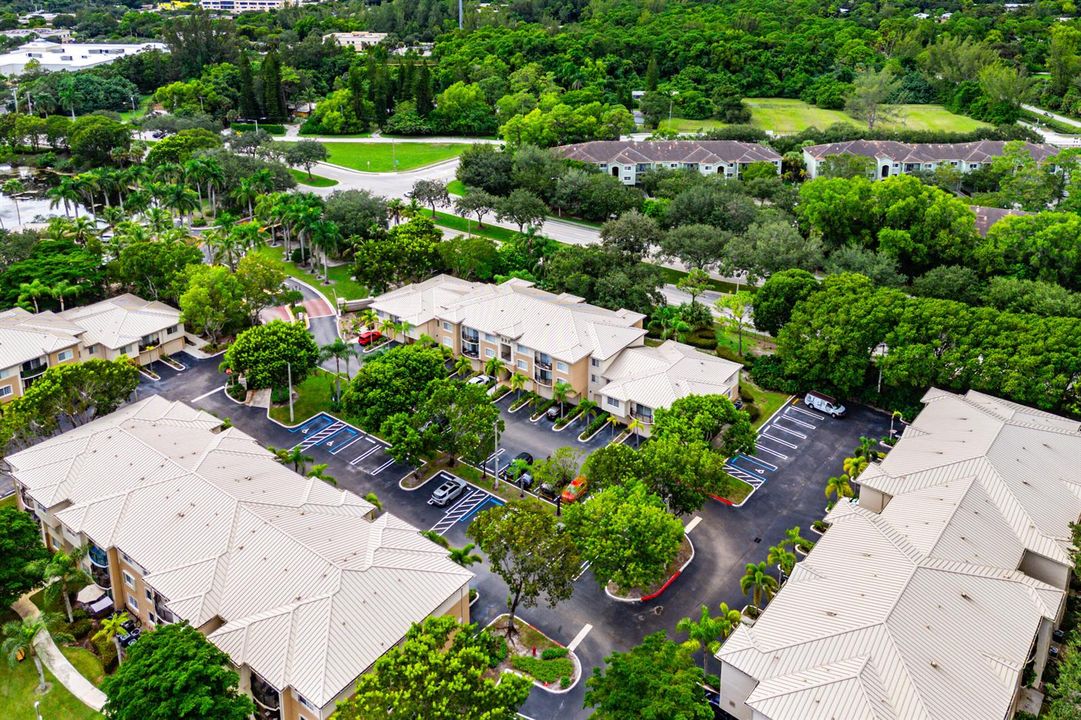 046-200CrestwoodCourtNorth-211-RoyalPalm