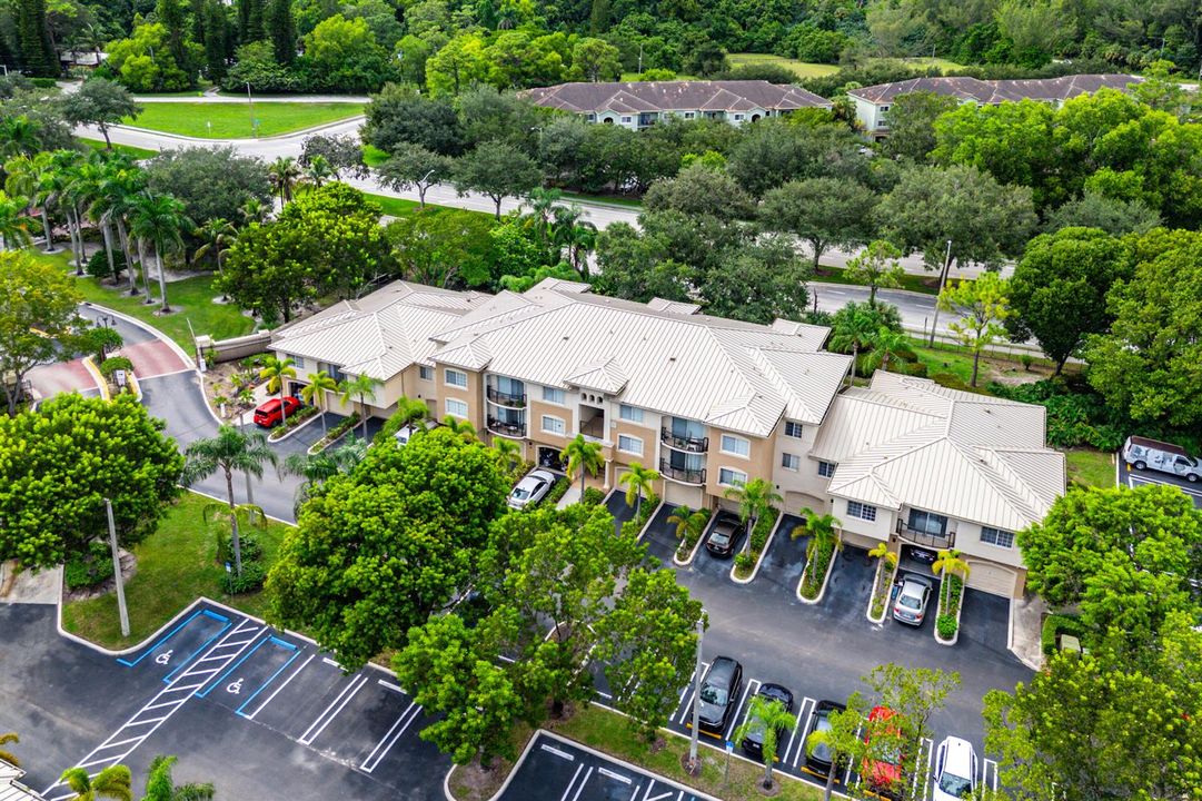 034-200CrestwoodCourtNorth-211-RoyalPalm