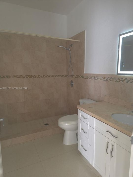 2nd Bathroom