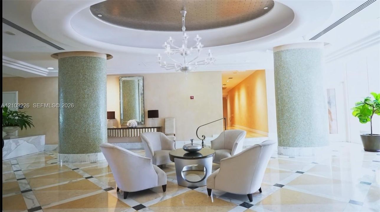 В аренду: $3,500 (1 спален, 1 ванн, 817 Квадратных фут)
