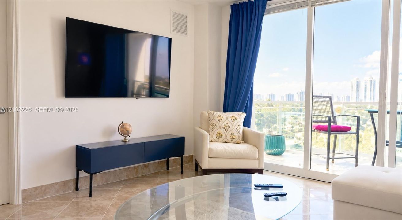 В аренду: $3,500 (1 спален, 1 ванн, 817 Квадратных фут)