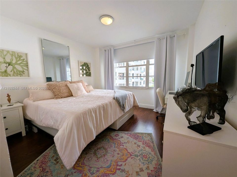 En Venta: $629,900 (2 camas, 2 baños, 1030 Pies cuadrados)