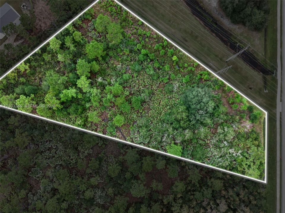 En Venta: $250,000 (1.11 acres)