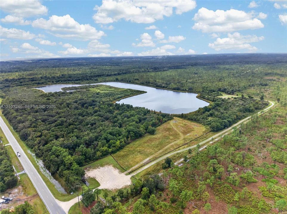 En Venta: $250,000 (1.11 acres)