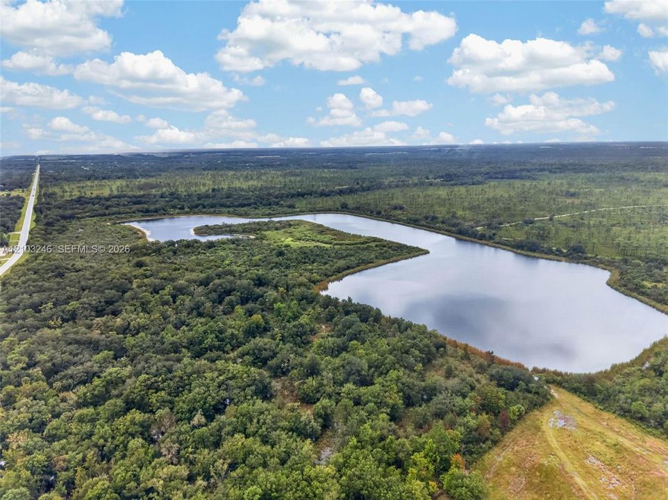 En Venta: $250,000 (1.11 acres)