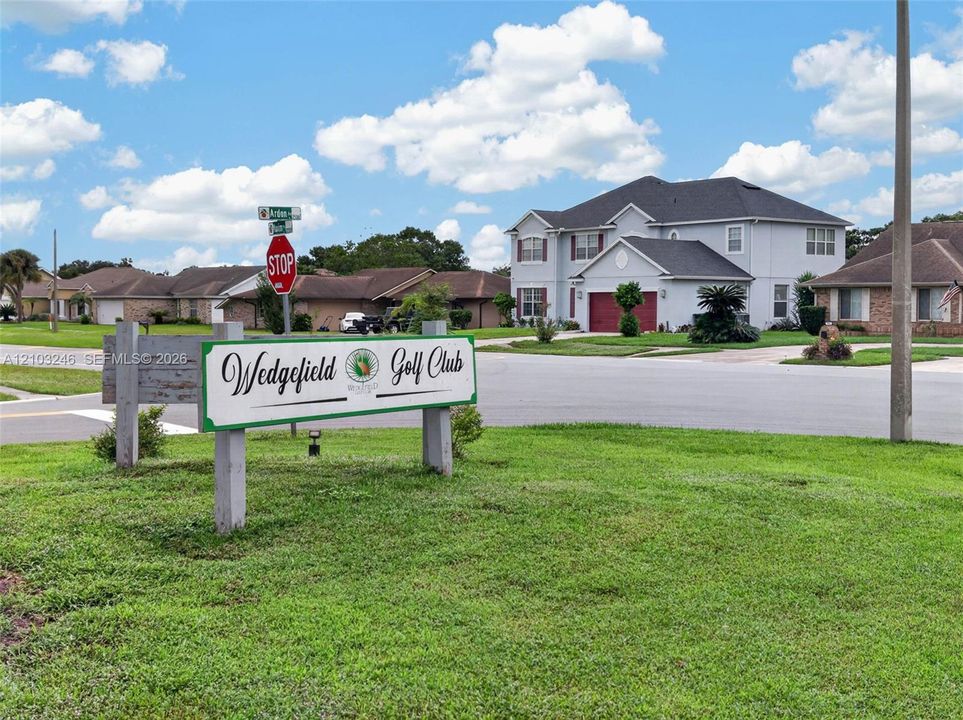 En Venta: $250,000 (1.11 acres)