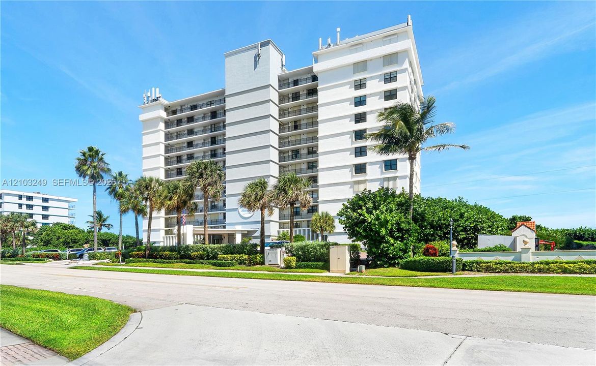 En Venta: $995,000 (2 camas, 2 baños, 1295 Pies cuadrados)