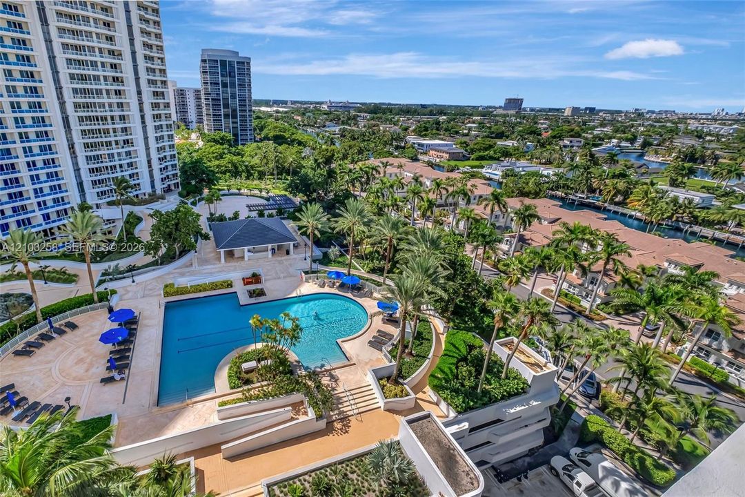 For Sale: $3,100,000 (3 beds, 3 baths, 3173 Square Feet)
