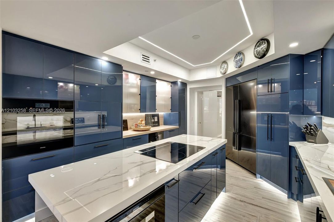 For Sale: $3,100,000 (3 beds, 3 baths, 3173 Square Feet)