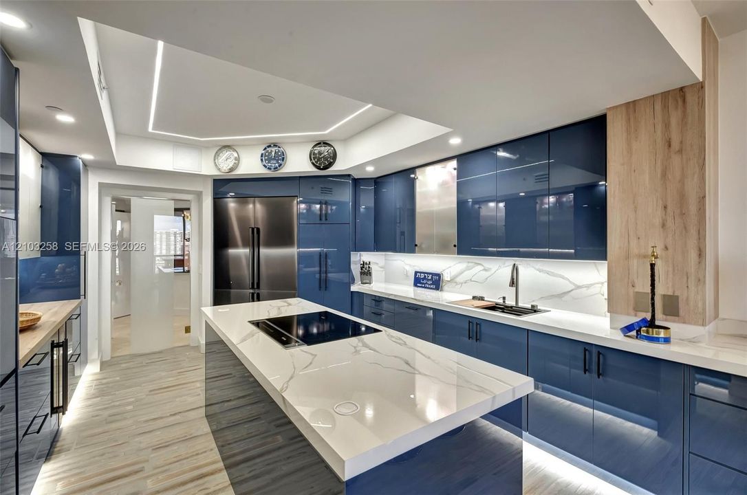 For Sale: $3,100,000 (3 beds, 3 baths, 3173 Square Feet)