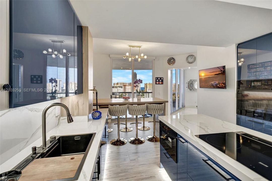 For Sale: $3,100,000 (3 beds, 3 baths, 3173 Square Feet)
