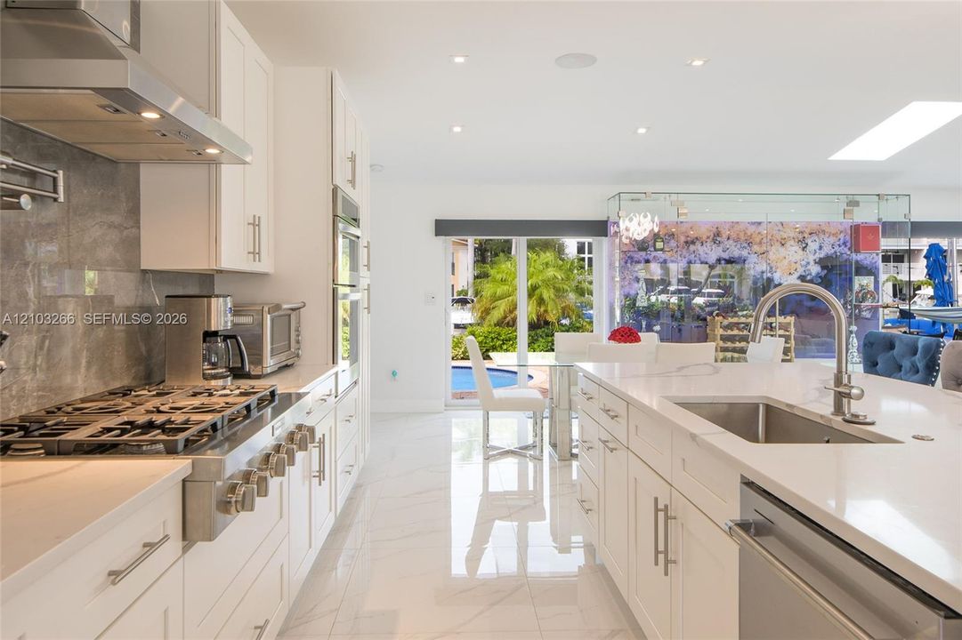 For Rent: $16,000 (3 beds, 2 baths, 2152 Square Feet)