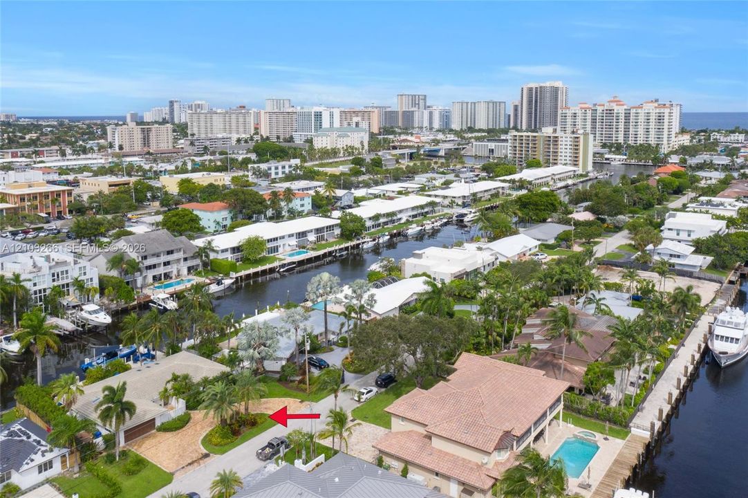 For Rent: $16,000 (3 beds, 2 baths, 2152 Square Feet)