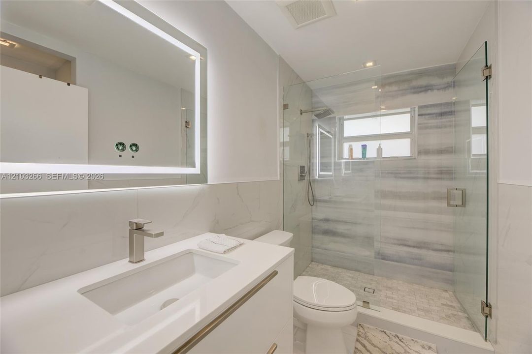 For Rent: $16,000 (3 beds, 2 baths, 2152 Square Feet)