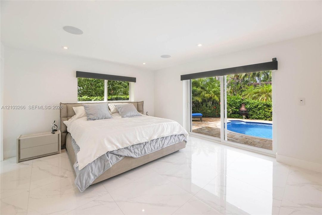 For Rent: $16,000 (3 beds, 2 baths, 2152 Square Feet)