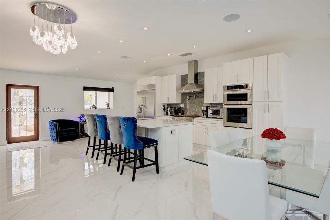 For Rent: $16,000 (3 beds, 2 baths, 2152 Square Feet)