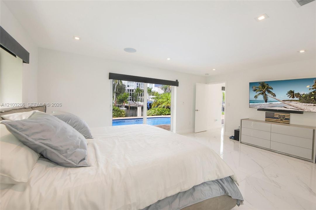 For Rent: $16,000 (3 beds, 2 baths, 2152 Square Feet)