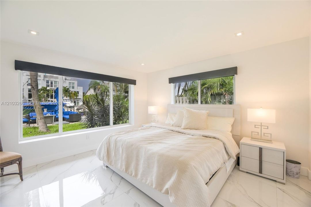 For Rent: $16,000 (3 beds, 2 baths, 2152 Square Feet)