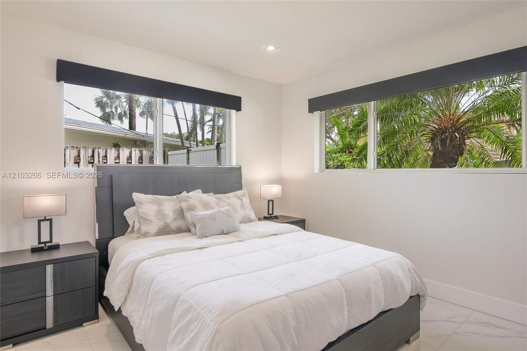 For Rent: $16,000 (3 beds, 2 baths, 2152 Square Feet)