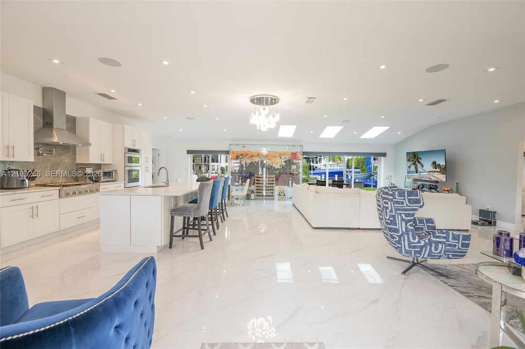 For Rent: $16,000 (3 beds, 2 baths, 2152 Square Feet)