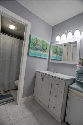 Vanity 188 Lake Evelyn Dr WPB