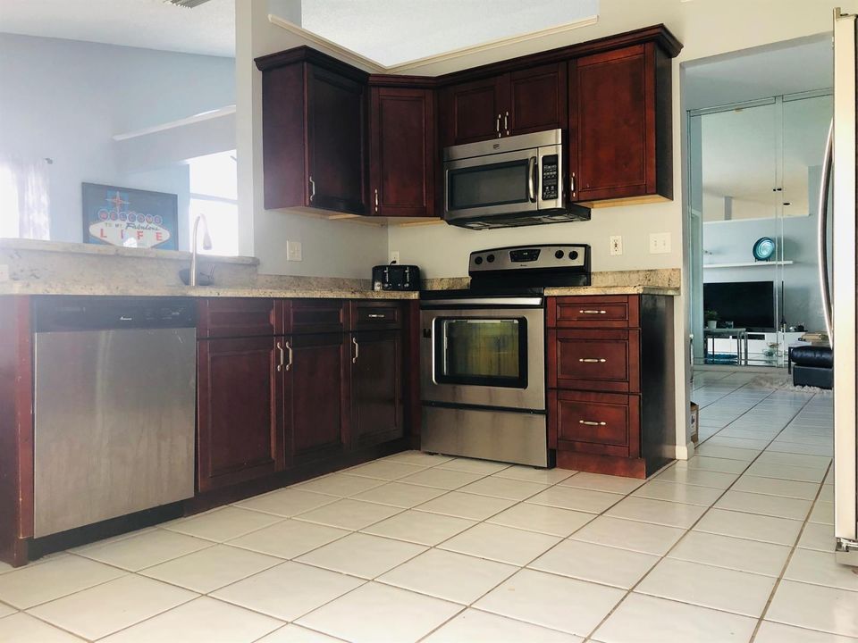 9711 kitchen 2