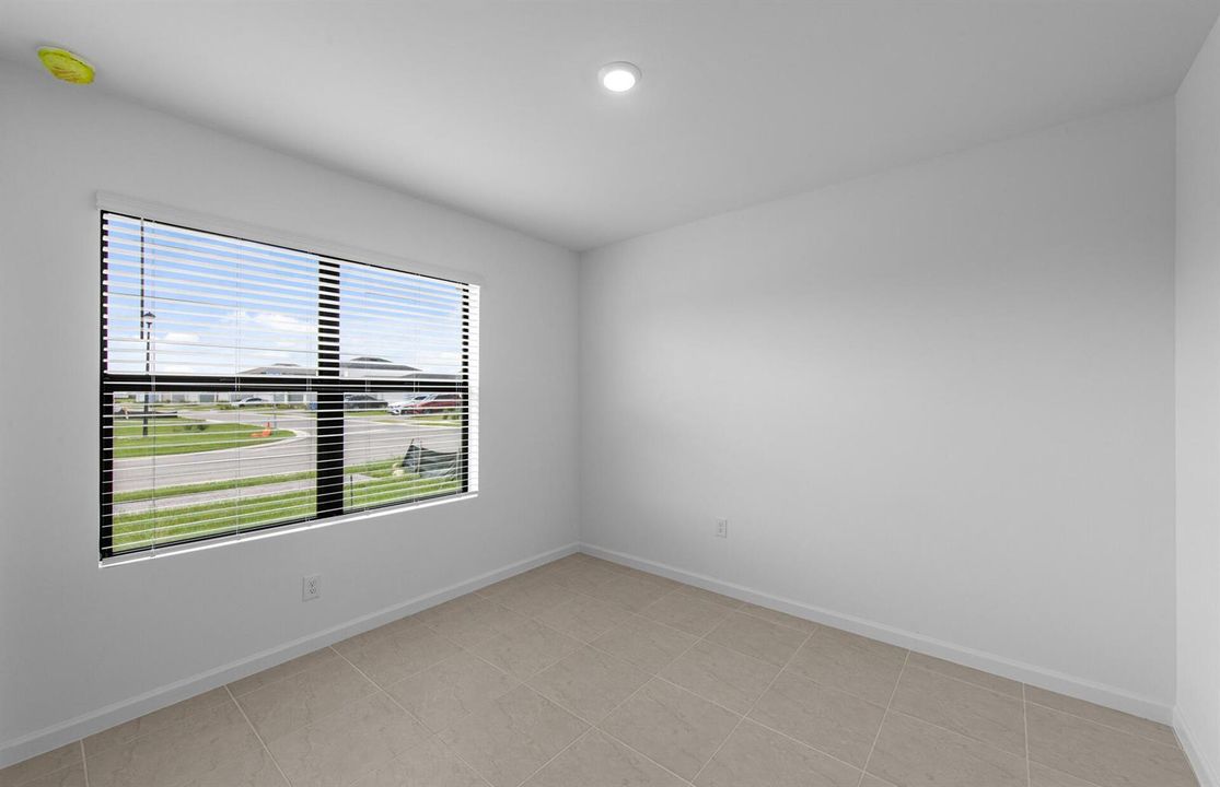 SWFL_CX_CAL_09600_Hanover_Bed 3