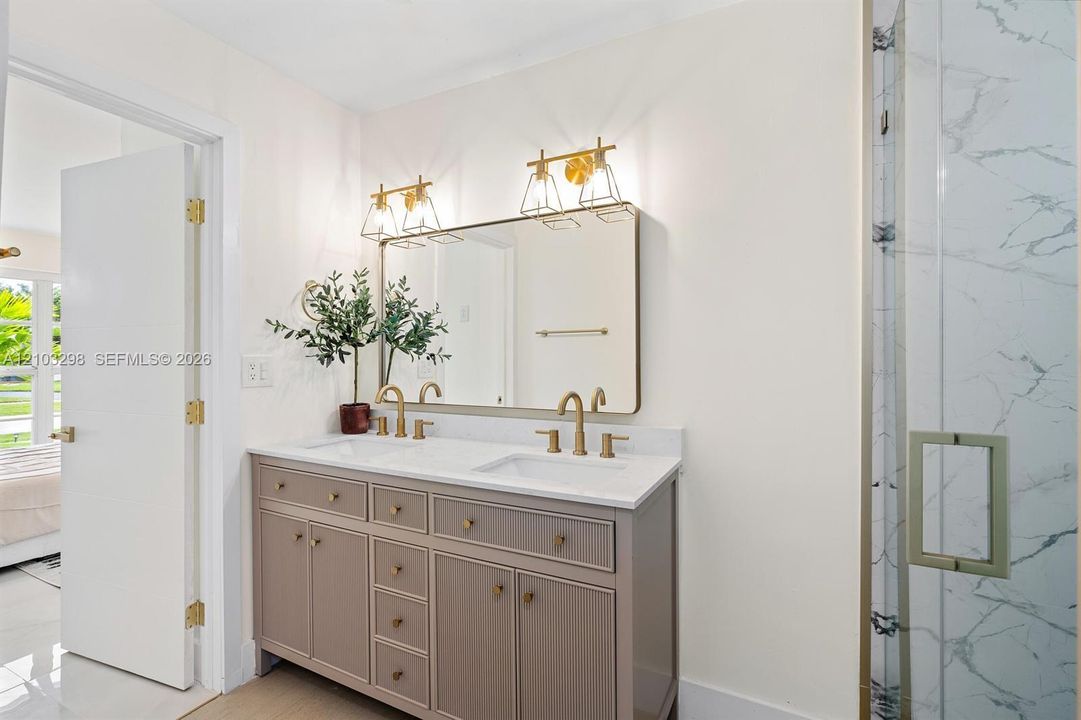 В аренду: $4,200 (2 спален, 2 ванн, 1166 Квадратных фут)