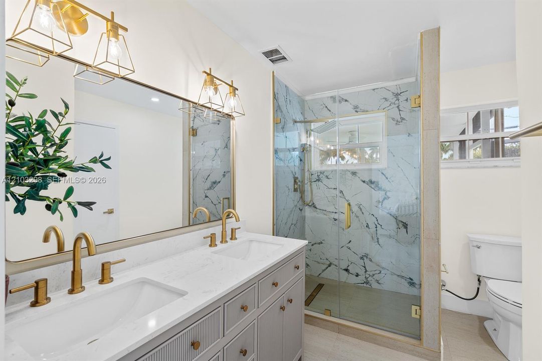В аренду: $4,200 (2 спален, 2 ванн, 1166 Квадратных фут)