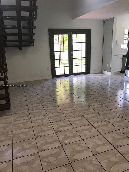 En Venta: $699,000 (4 camas, 3 baños, 2232 Pies cuadrados)