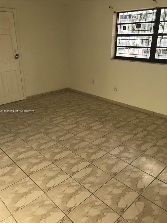 En Venta: $699,000 (4 camas, 3 baños, 2232 Pies cuadrados)