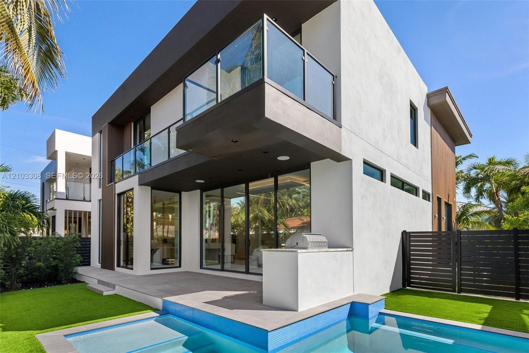На продажу: $2,999,000 (4 спален, 4 ванн, 0 Квадратных фут)
