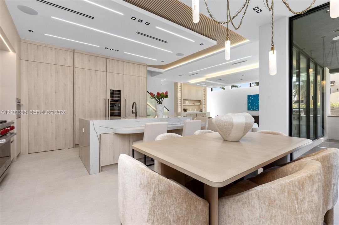 На продажу: $2,999,000 (4 спален, 4 ванн, 0 Квадратных фут)