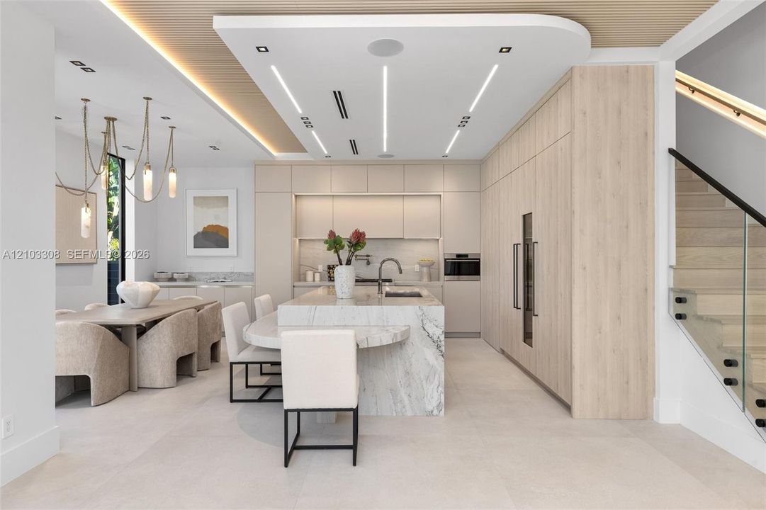 На продажу: $2,999,000 (4 спален, 4 ванн, 0 Квадратных фут)