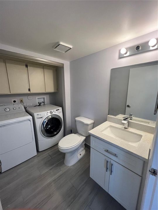 En Venta: $405,000 (3 camas, 2 baños, 1598 Pies cuadrados)