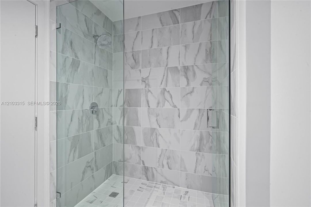 For Rent: $12,000 (2 beds, 3 baths, 1819 Square Feet)