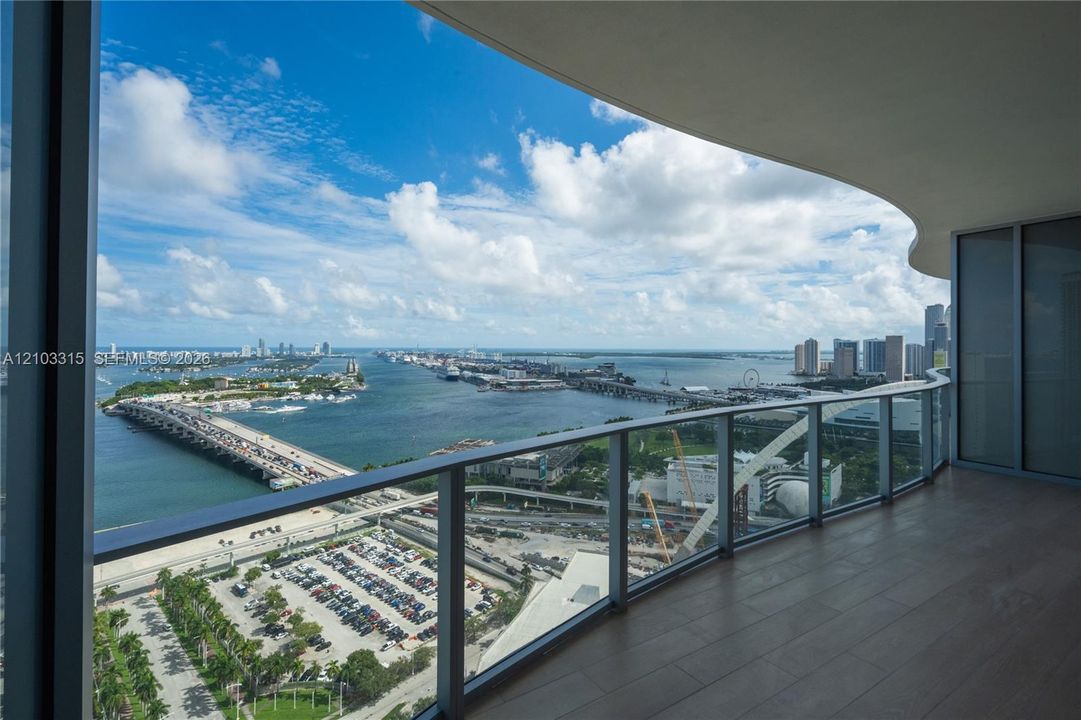For Rent: $12,000 (2 beds, 3 baths, 1819 Square Feet)