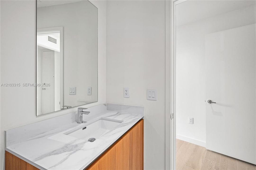 For Rent: $12,000 (2 beds, 3 baths, 1819 Square Feet)