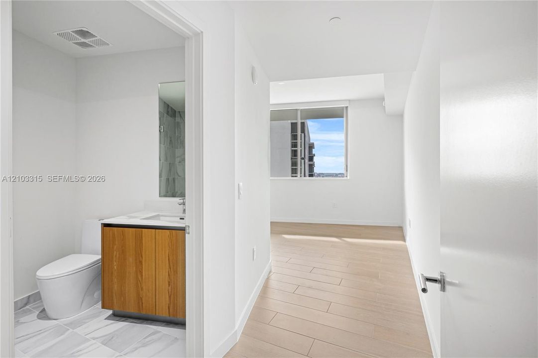For Rent: $12,000 (2 beds, 3 baths, 1819 Square Feet)