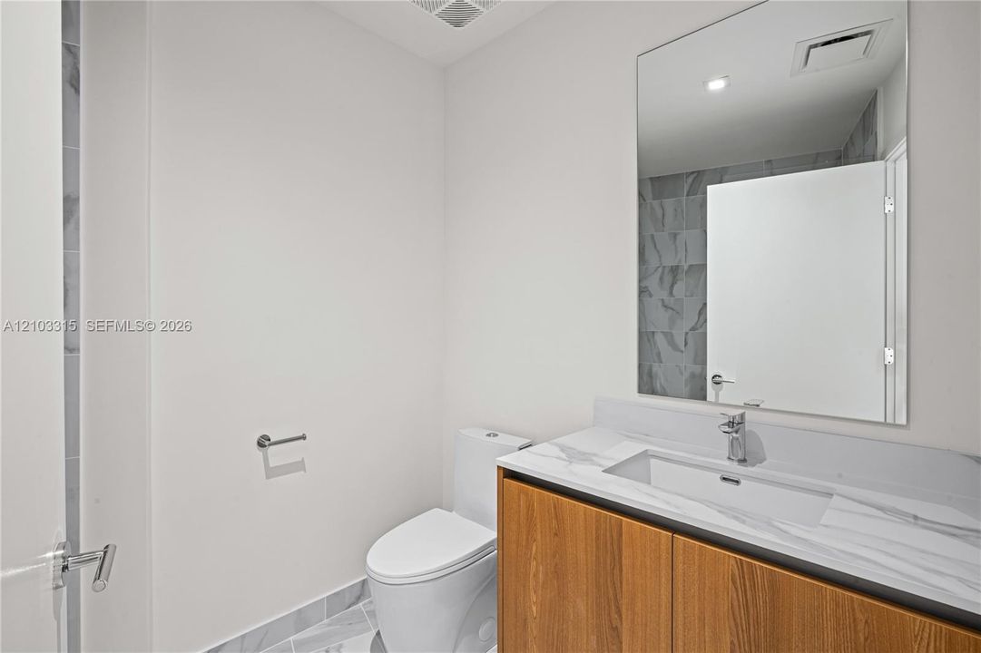 For Rent: $12,000 (2 beds, 3 baths, 1819 Square Feet)